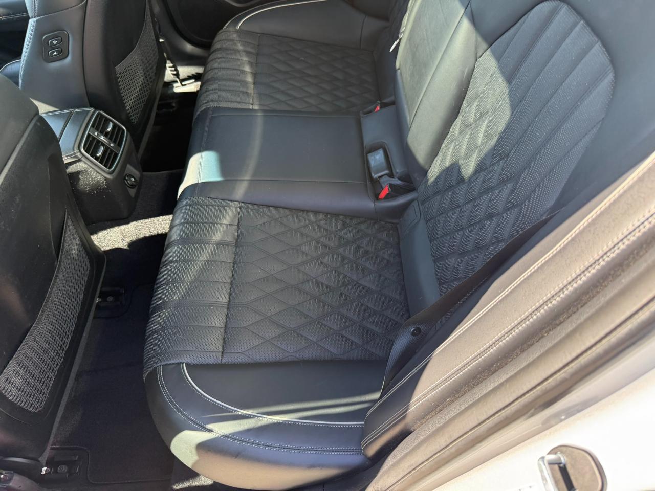 Genesis G70 3.3T Advanced AWD 2019