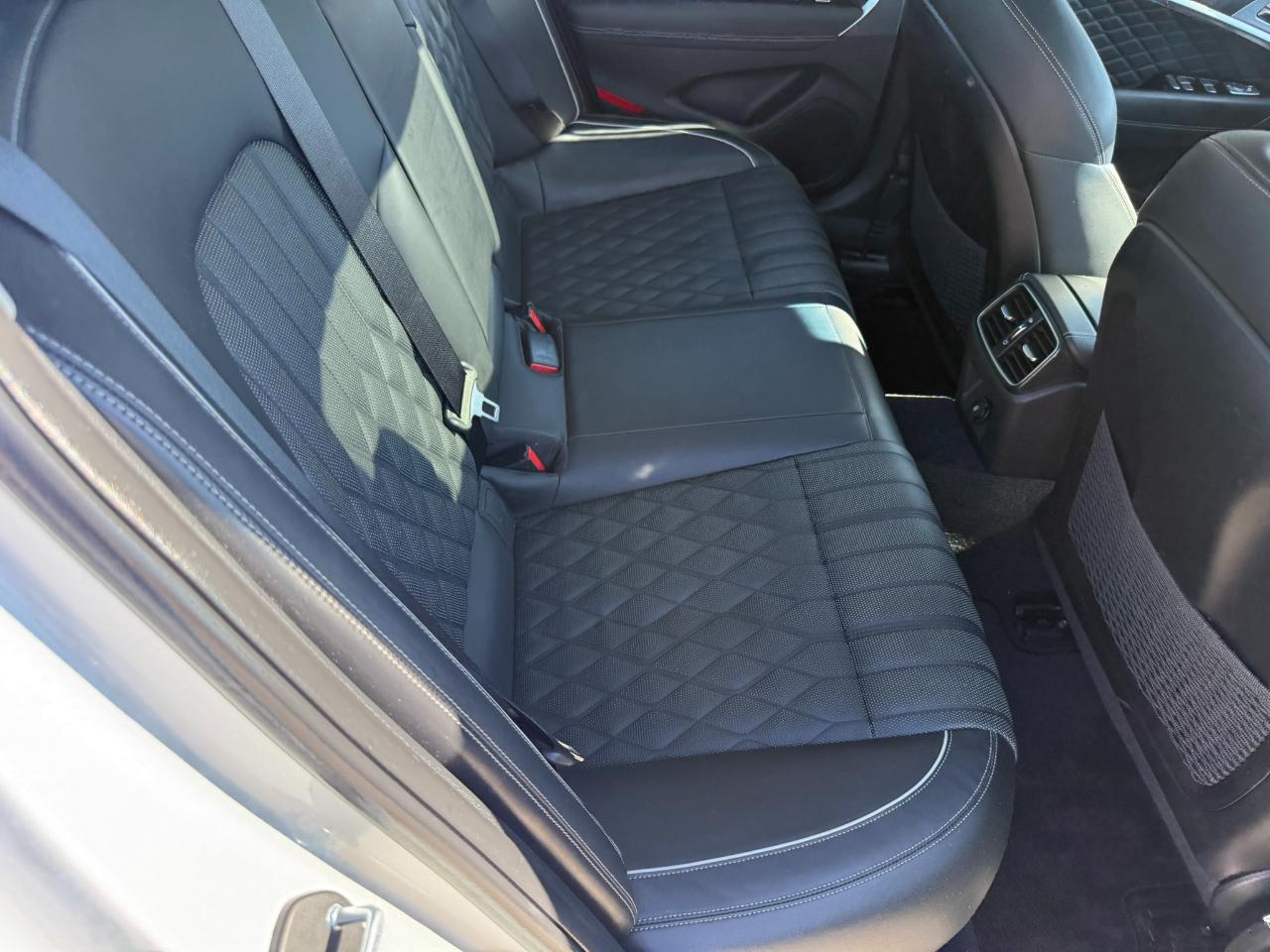 Genesis G70 3.3T Advanced AWD 2019