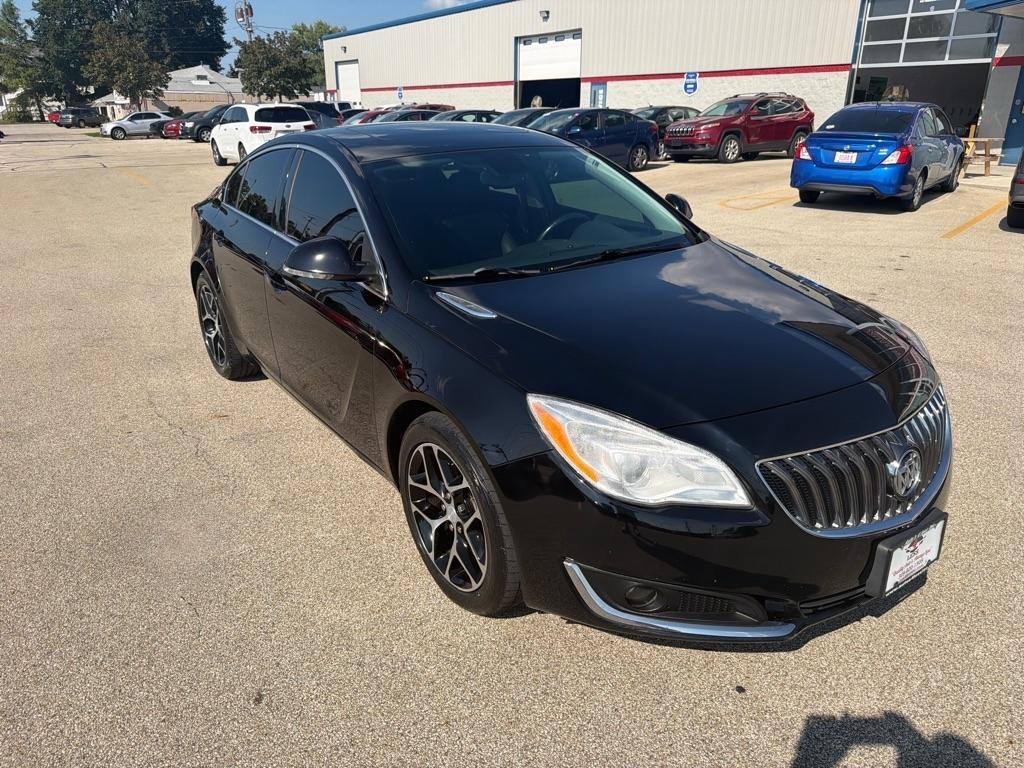 Buick Regal 4dr Sdn Sport Touring FWD 2017