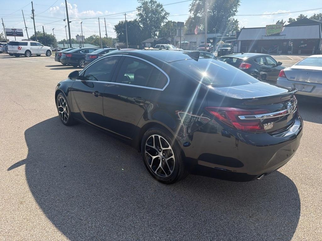 Buick Regal 4dr Sdn Sport Touring FWD 2017