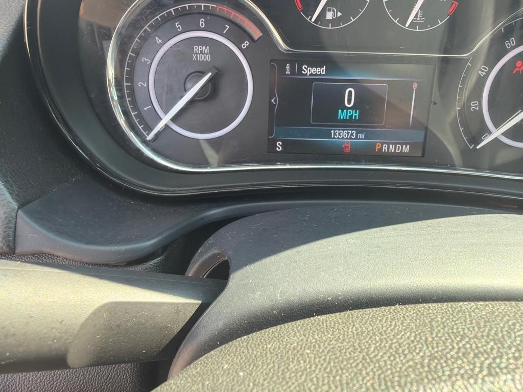 Buick Regal 4dr Sdn Sport Touring FWD 2017