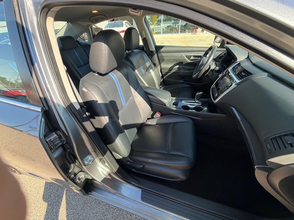 Nissan Altima 2.5 SR Sedan 2018