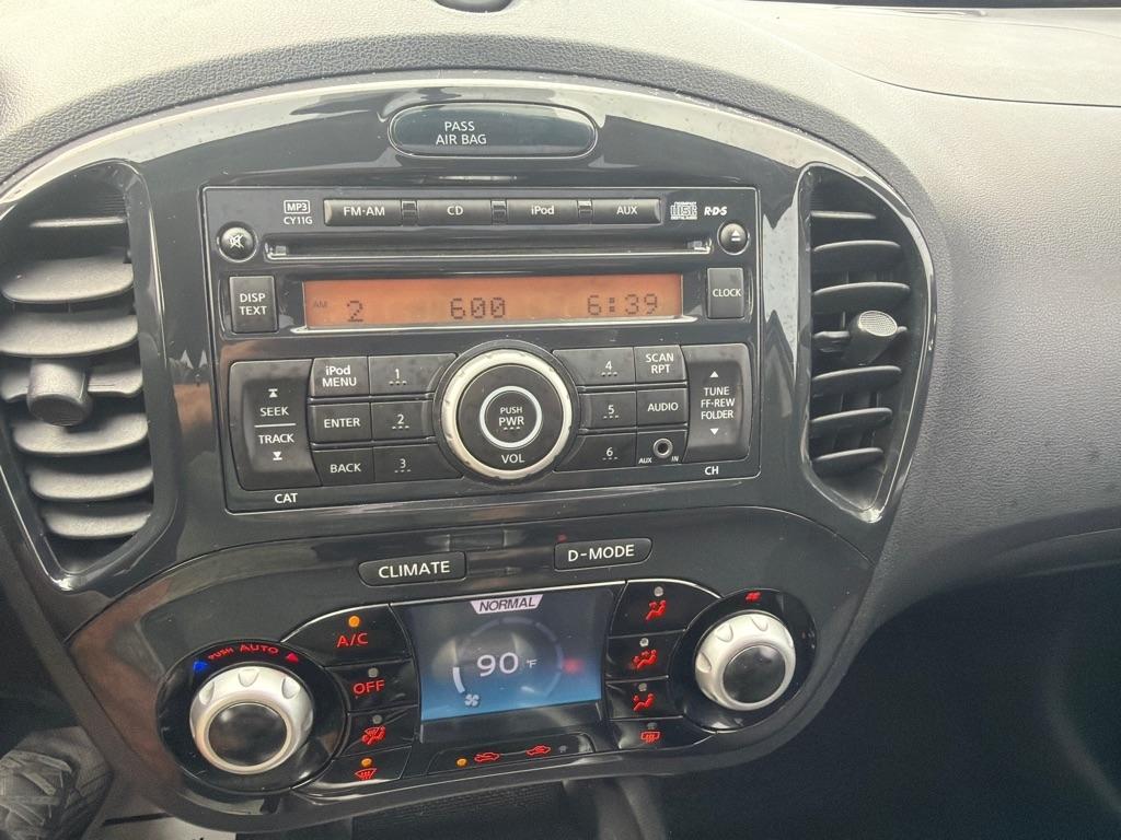 Nissan Juke 5dr Wgn CVT SV AWD 2014