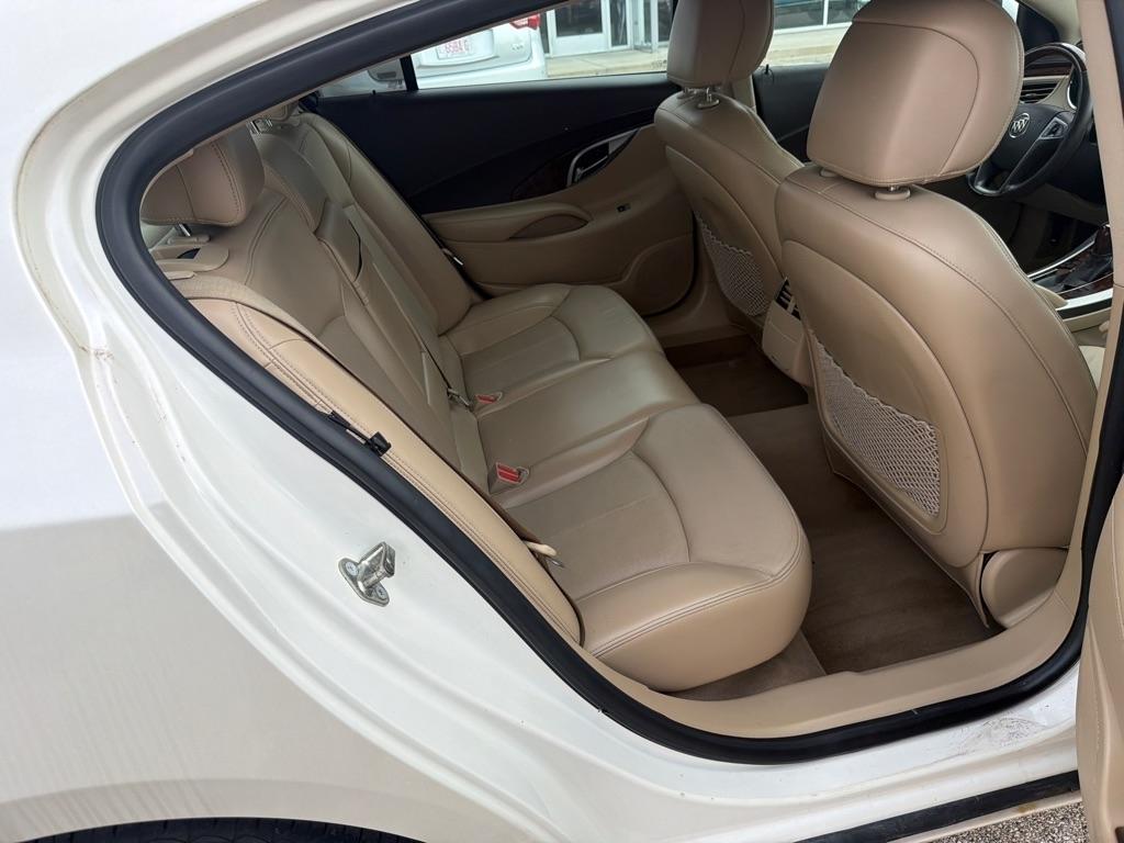 Buick LaCrosse 4dr Sdn CXL 3.0L FWD 2010