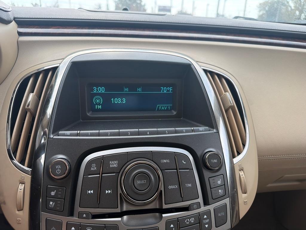Buick LaCrosse 4dr Sdn CXL 3.0L FWD 2010