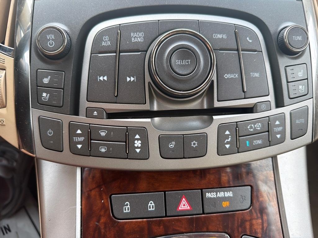 Buick LaCrosse 4dr Sdn CXL 3.0L FWD 2010