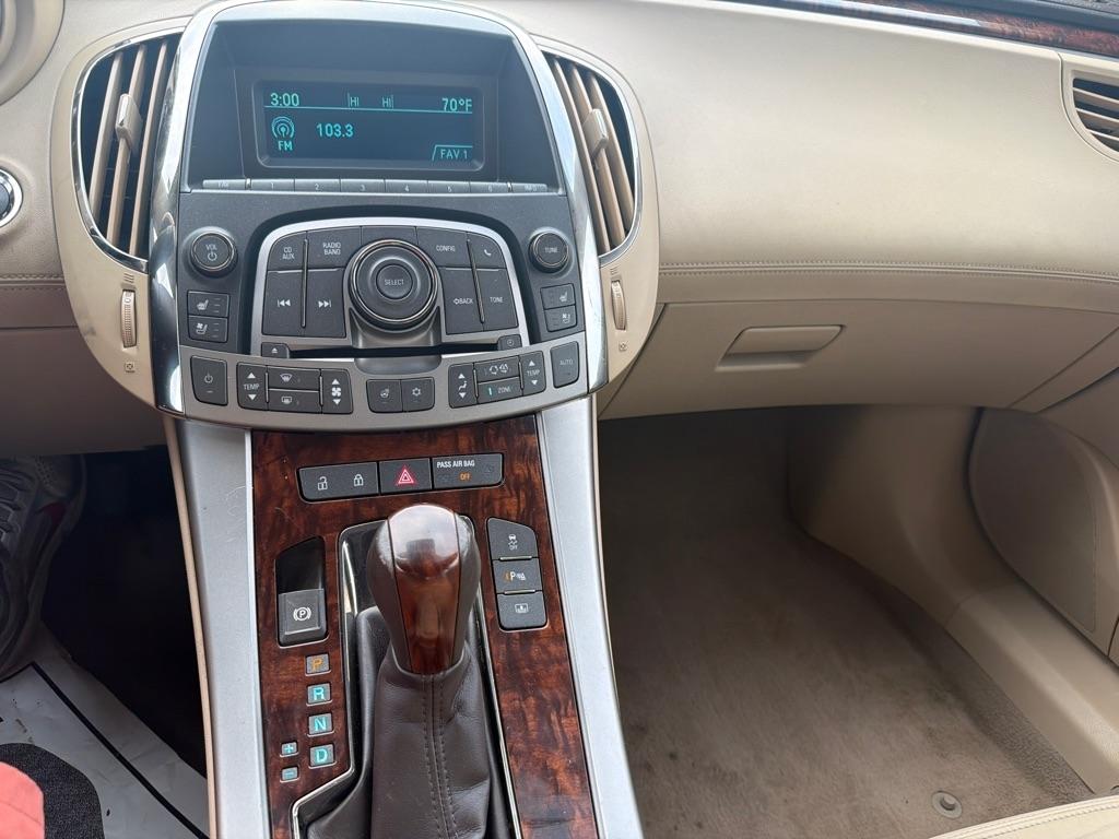 Buick LaCrosse 4dr Sdn CXL 3.0L FWD 2010