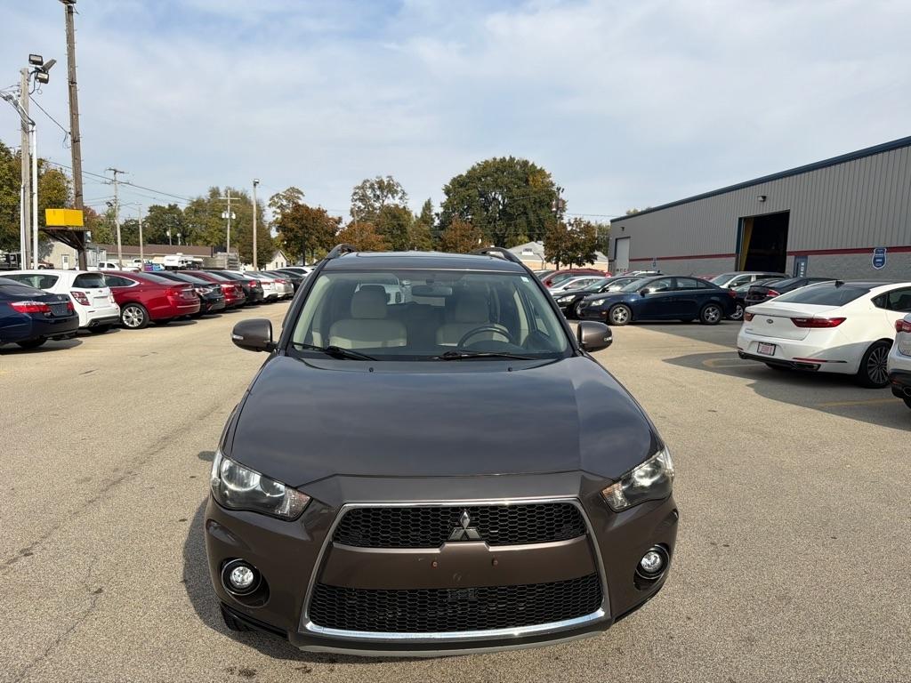 Mitsubishi Outlander 2WD 4dr SE 2011