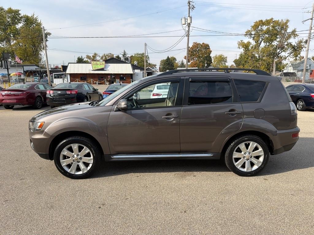 Mitsubishi Outlander 2WD 4dr SE 2011
