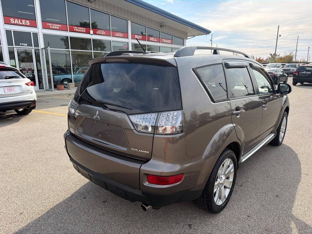 Mitsubishi Outlander 2WD 4dr SE 2011