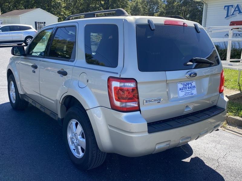 Ford Escape XLT FWD 2012