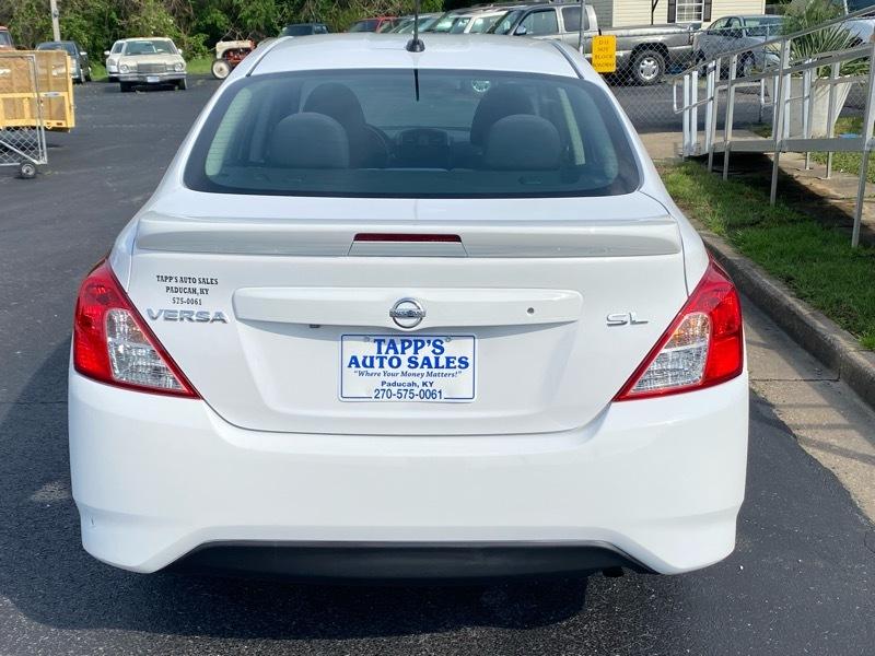 Nissan Versa 1.6 S 5M 2016