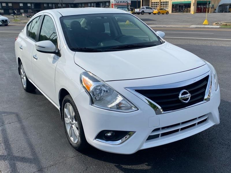 Nissan Versa 1.6 S 5M 2016
