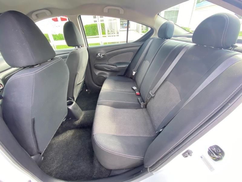 Nissan Versa 1.6 S 5M 2016