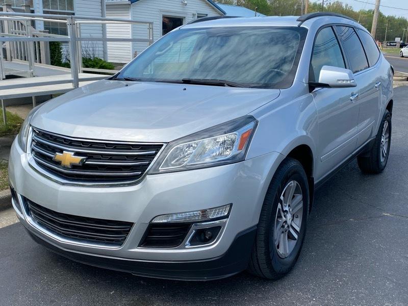 2017 Chevrolet Traverse 2LT FWD