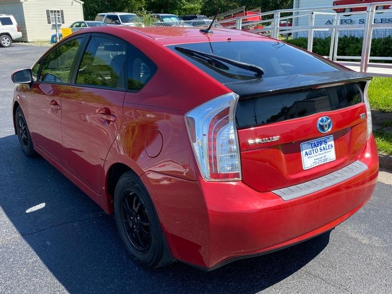 Toyota Prius Prius V 2012