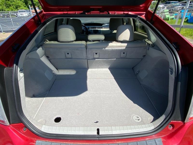 Toyota Prius Prius V 2012