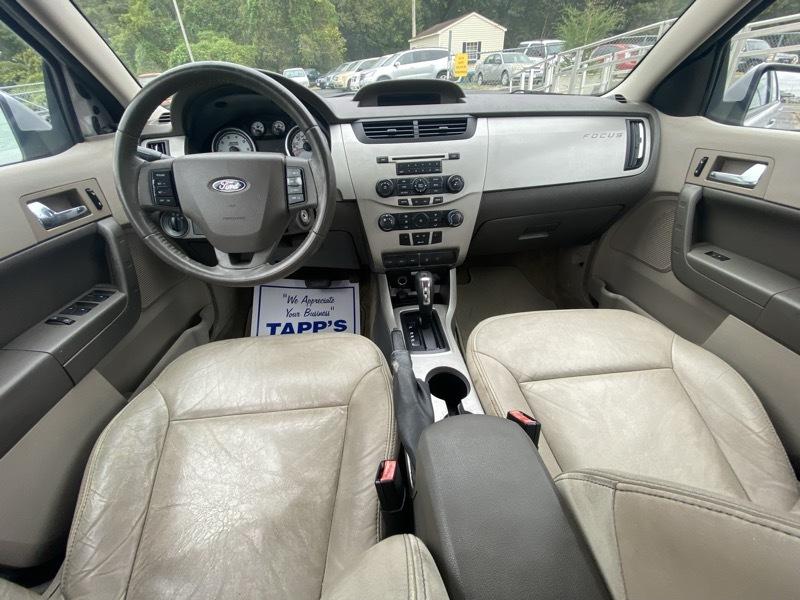 2008 Ford Focus SE - Photo 9