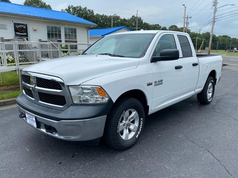RAM 1500 Tradesman Quad Cab 4WD 2015