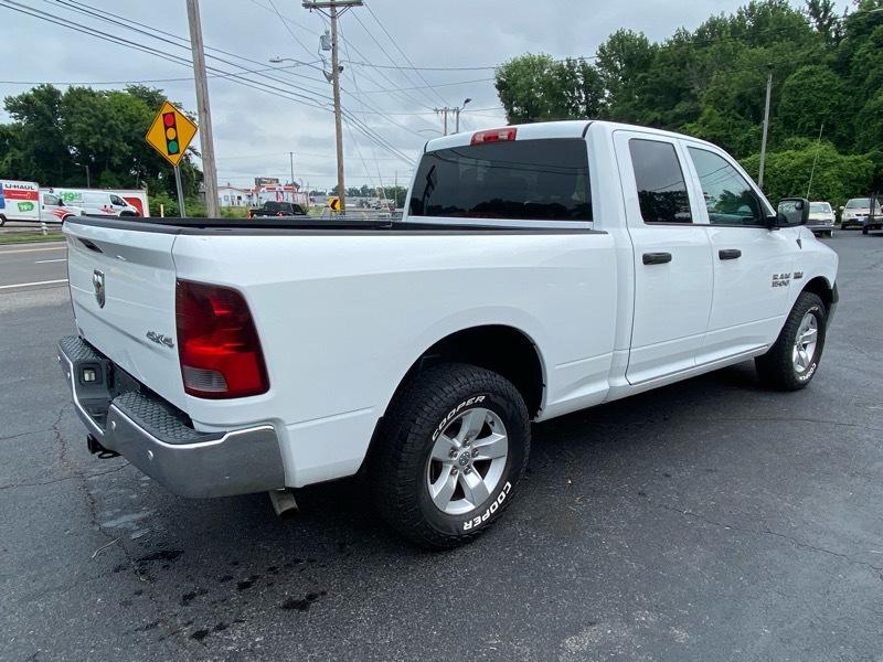 RAM 1500 Tradesman Quad Cab 4WD 2015