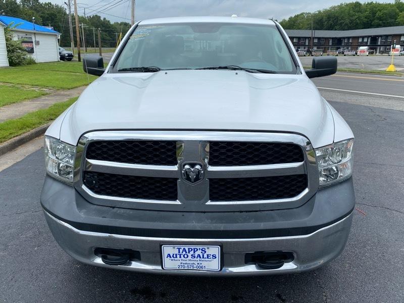 RAM 1500 Tradesman Quad Cab 4WD 2015