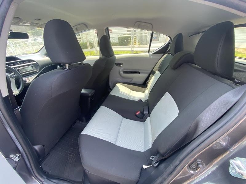 Toyota Prius c Four 2014