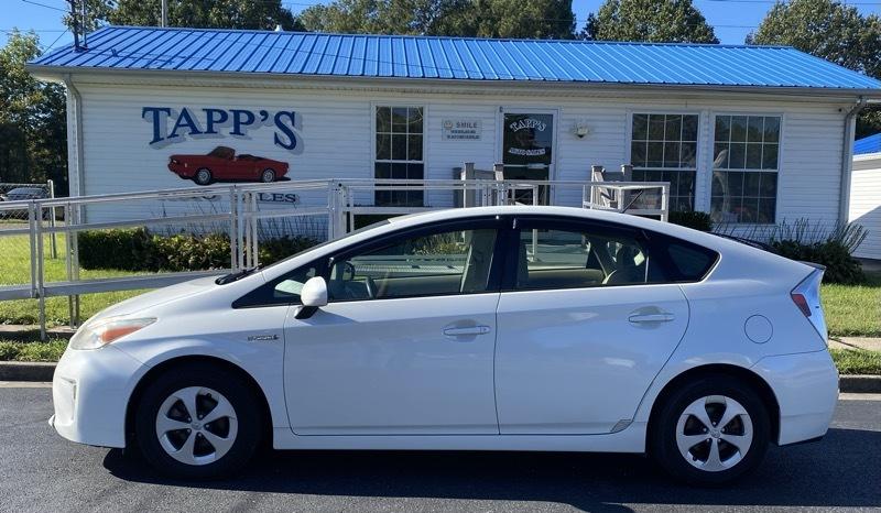 Toyota Prius Prius V 2012