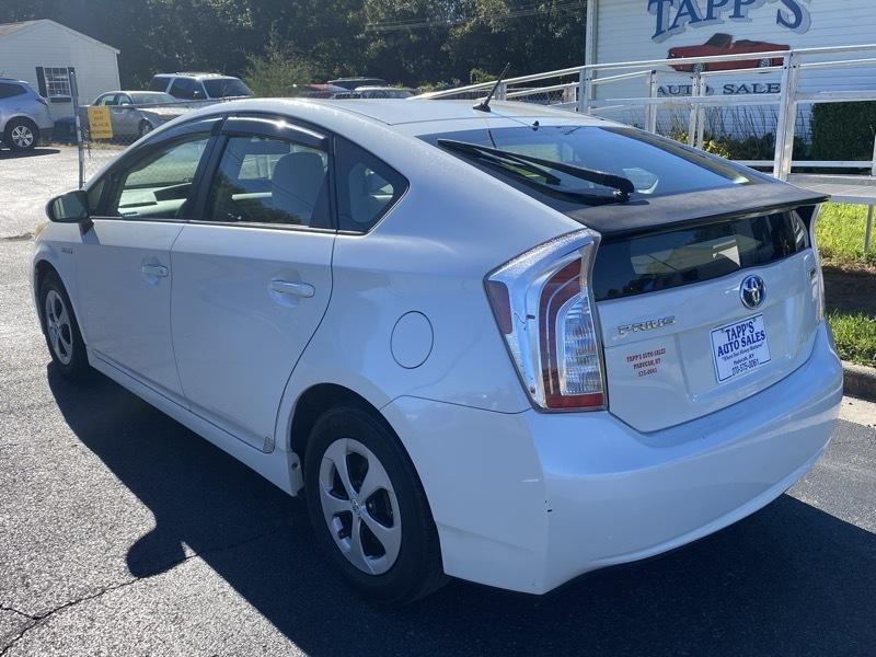 Toyota Prius Prius V 2012
