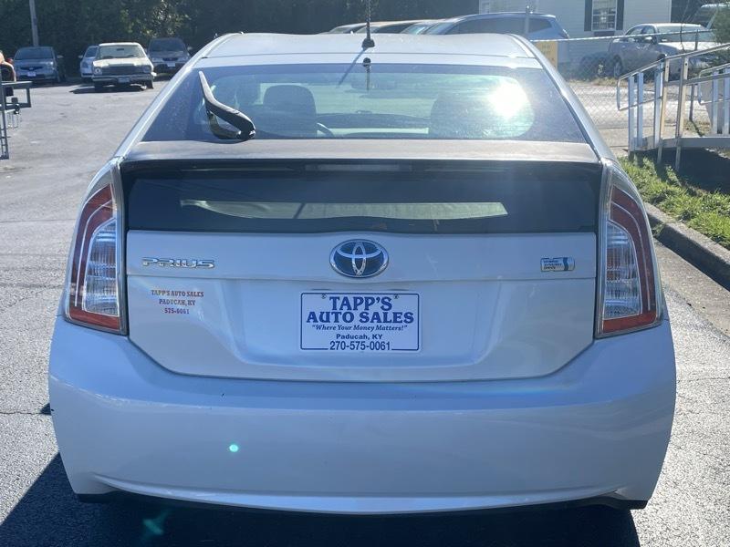 Toyota Prius Prius V 2012