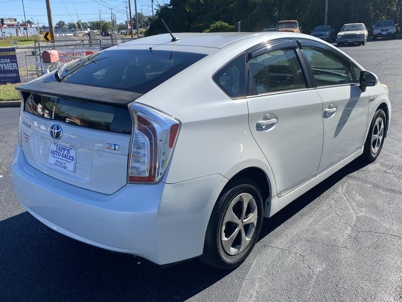 Toyota Prius Prius V 2012