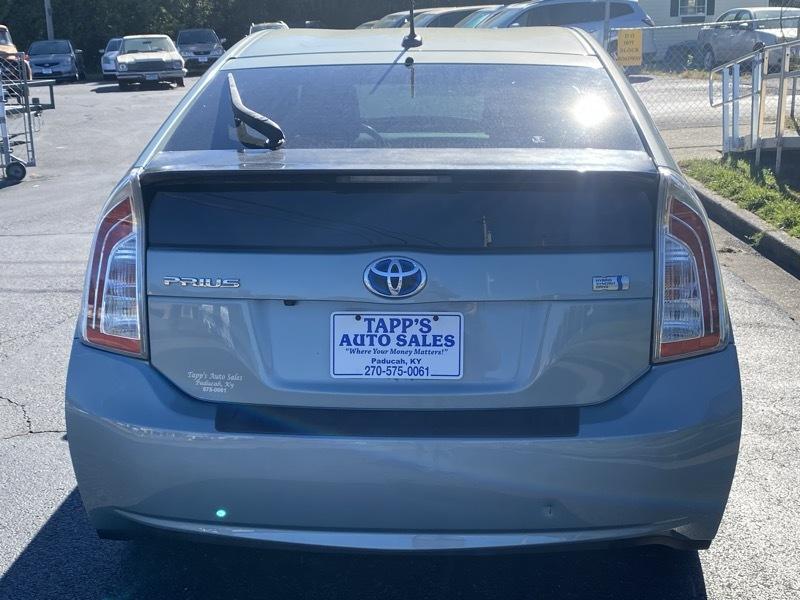 Toyota Prius Prius V 2012