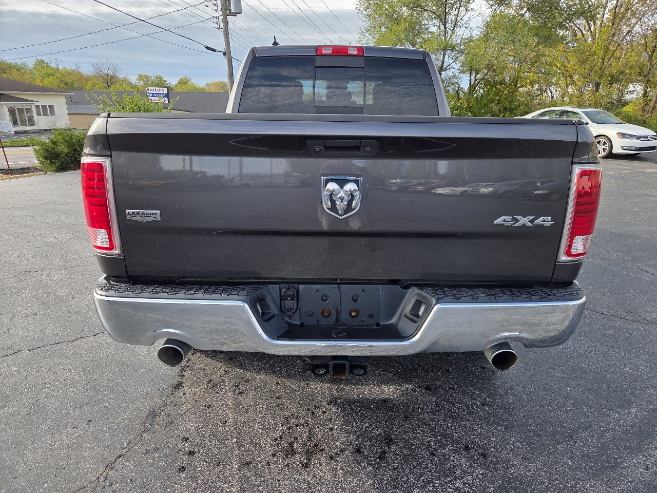 RAM 1500 Laramie Crew Cab LWB 4WD 2014 RAM 1500 Laramie Crew Cab LWB 4WD 2014