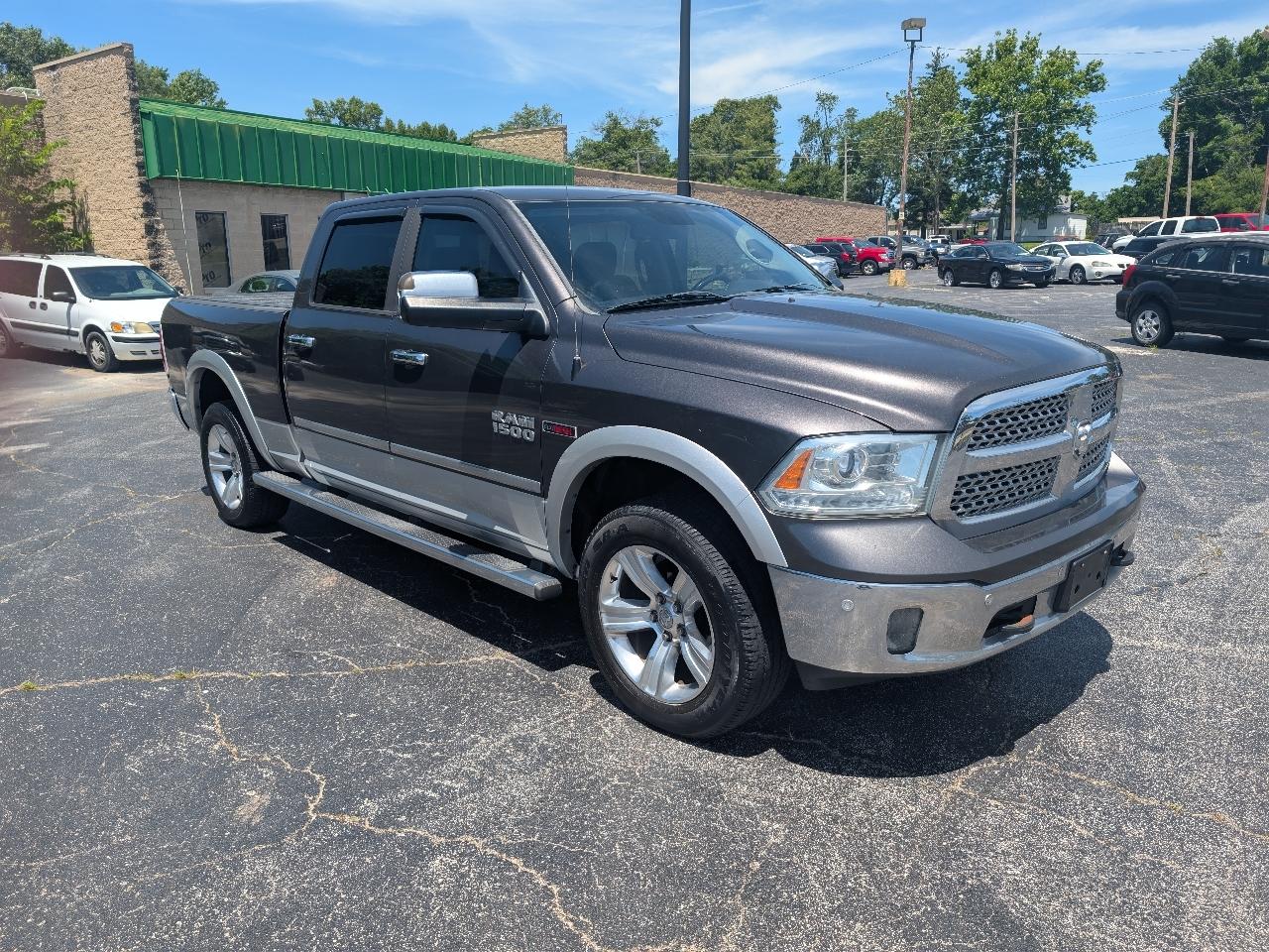 RAM 1500 Laramie Crew Cab LWB 4WD 2014