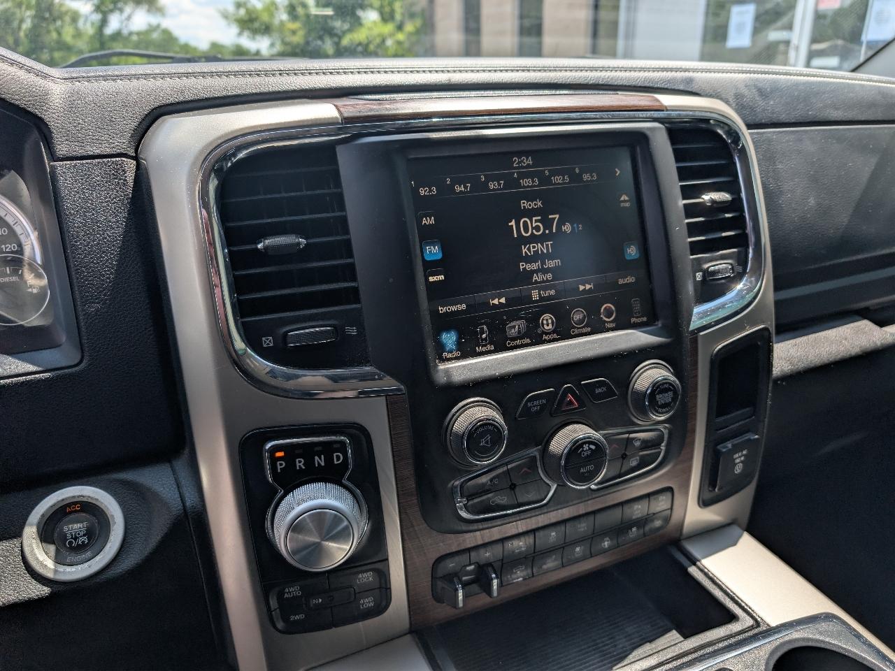 RAM 1500 Laramie Crew Cab LWB 4WD 2014