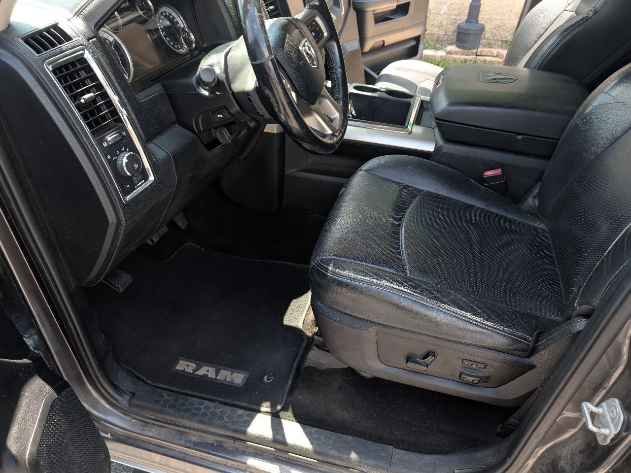 RAM 1500 Laramie Crew Cab LWB 4WD 2014