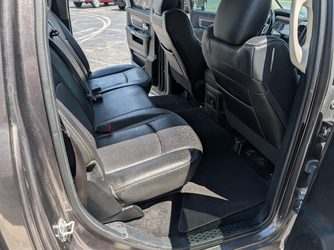 RAM 1500 Laramie Crew Cab LWB 4WD 2014