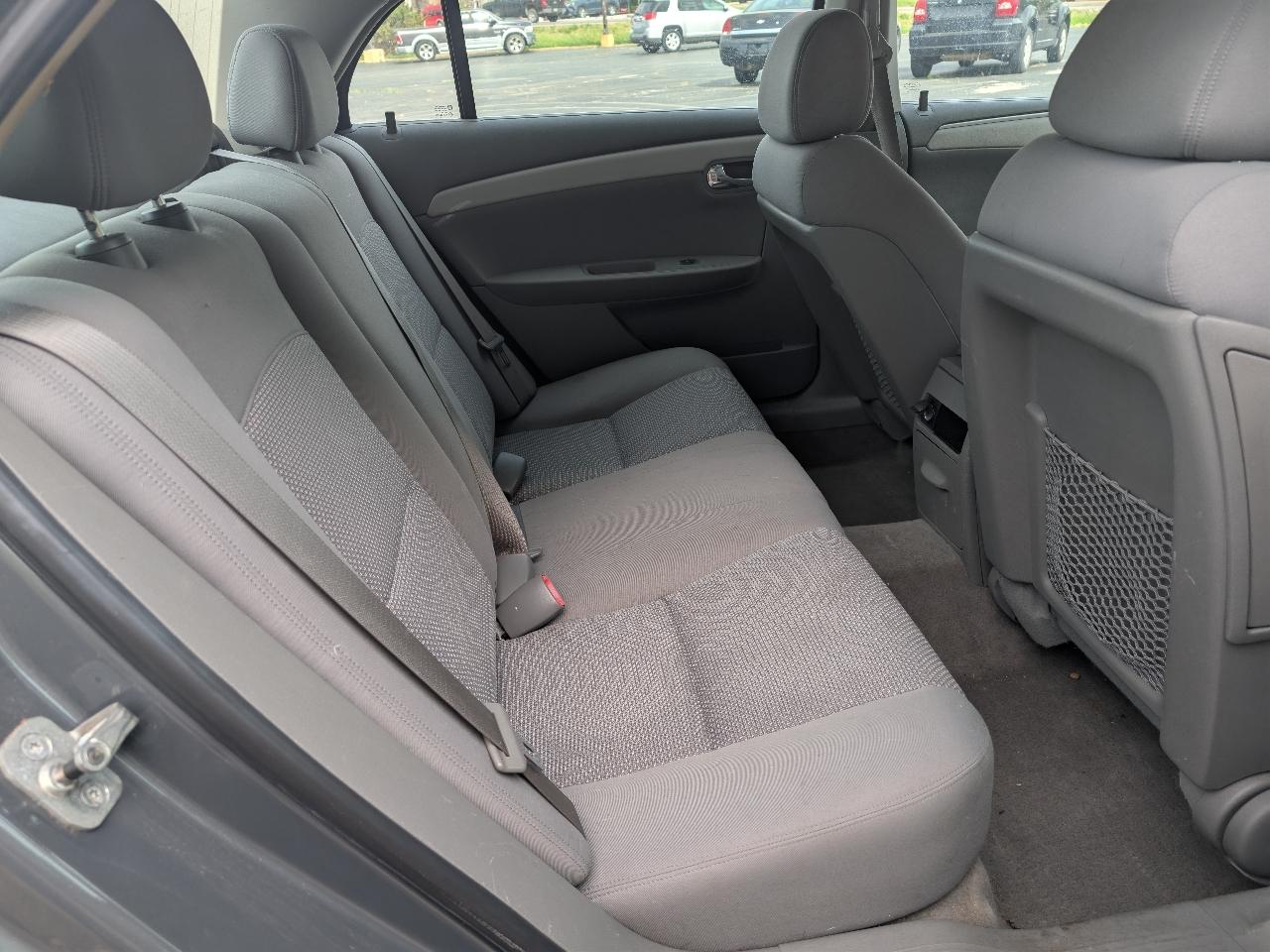 Chevrolet Malibu LS 2009