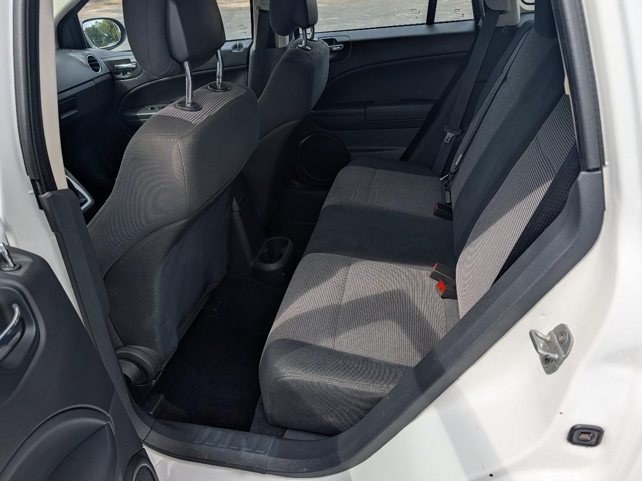Dodge Caliber SE 2012