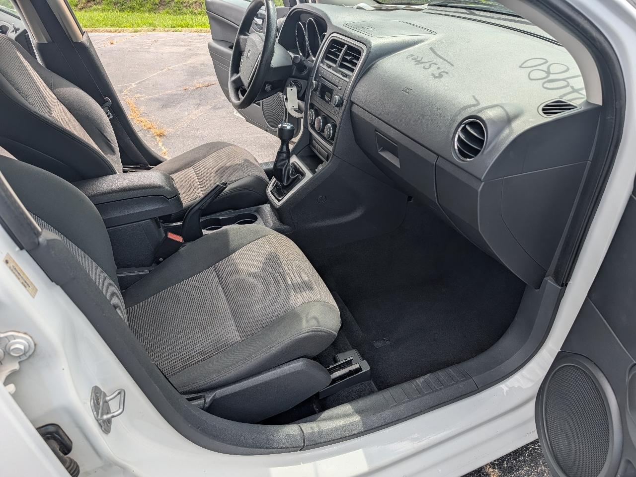 Dodge Caliber SE 2012