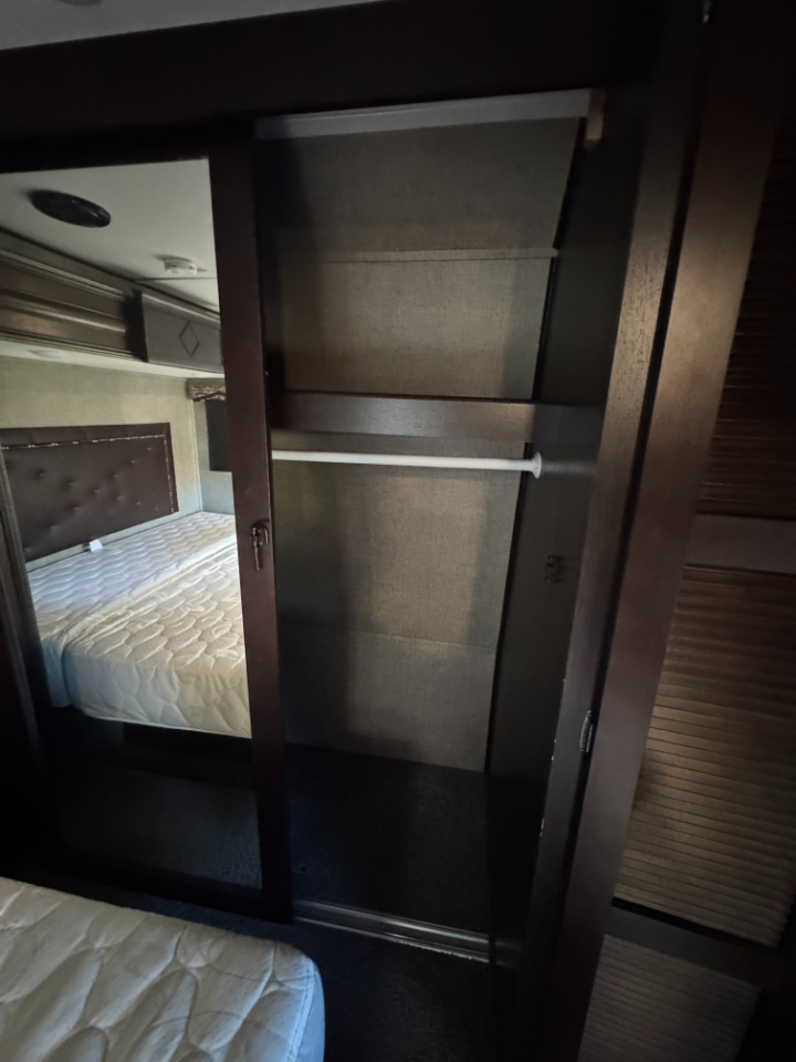 Keystone RV Raptor Toy Hauler  2016 Keystone RV Raptor Toy Hauler  2016