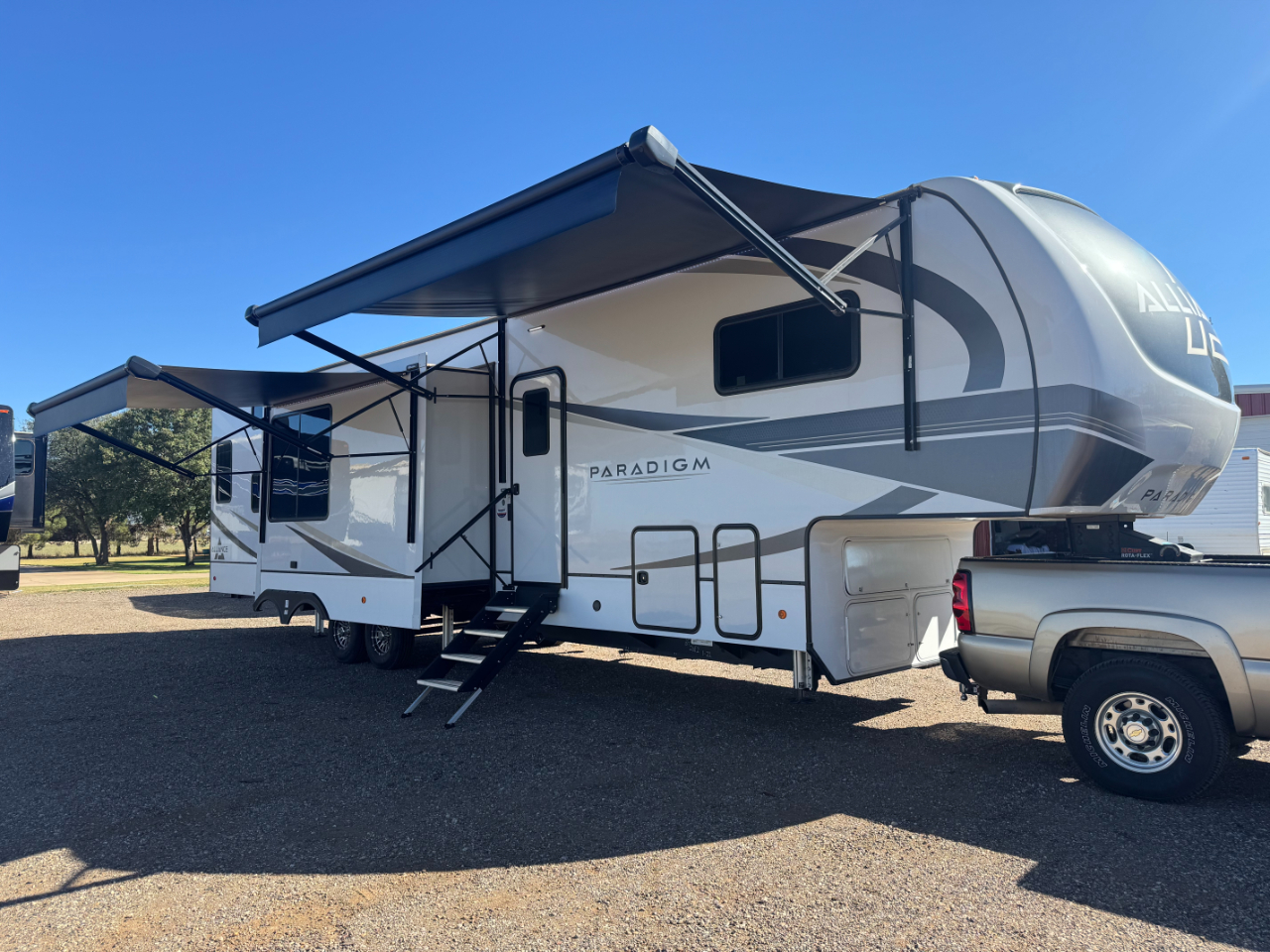 2024 Alliance Paradigm 395DS