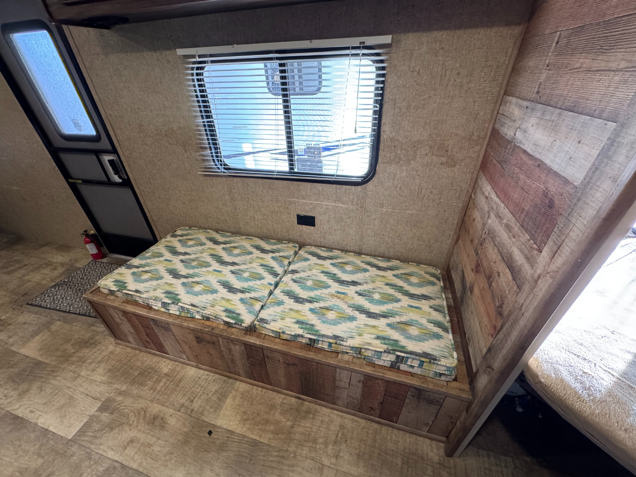 KZ Recreational Vehicles Sportsmen  2016