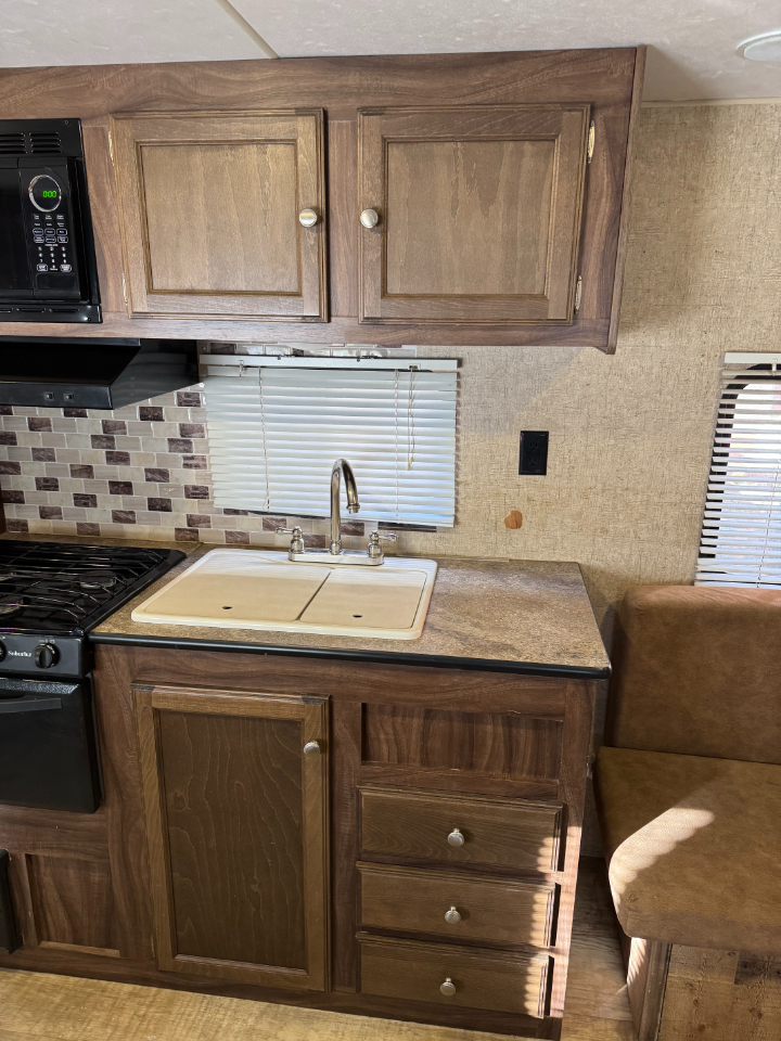 KZ Recreational Vehicles Sportsmen  2016