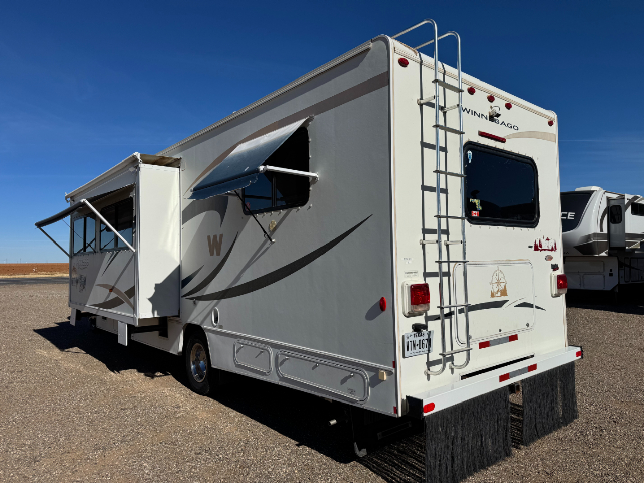 Winnebago Access  2007