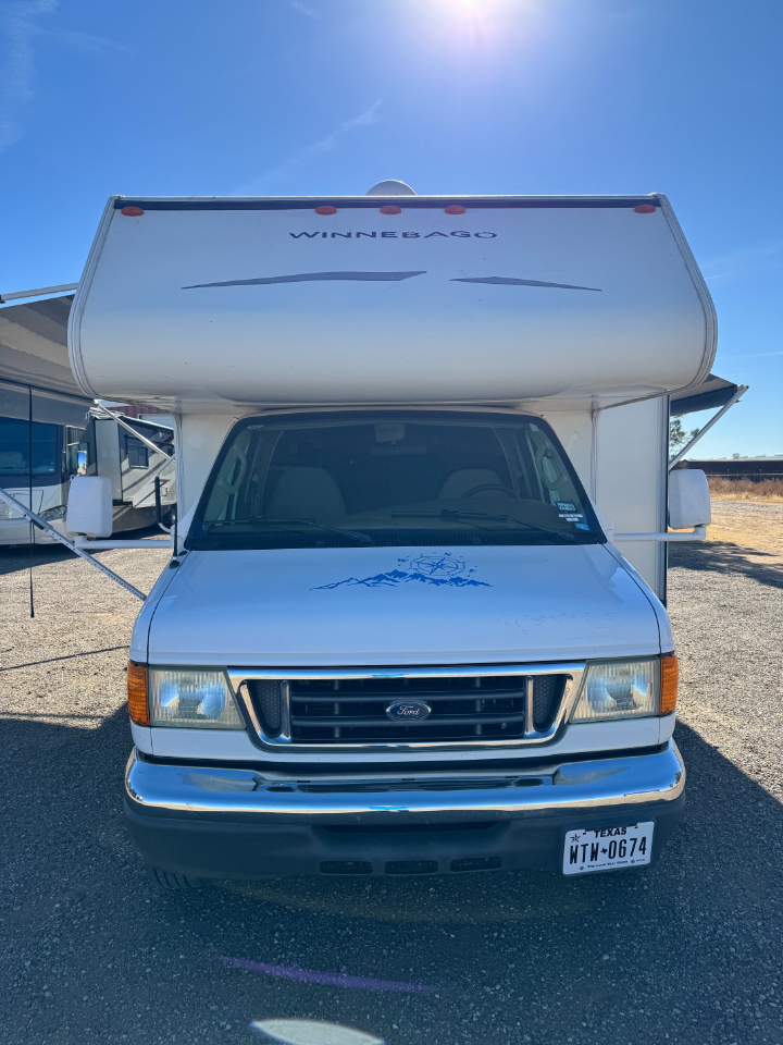 Winnebago Access  2007