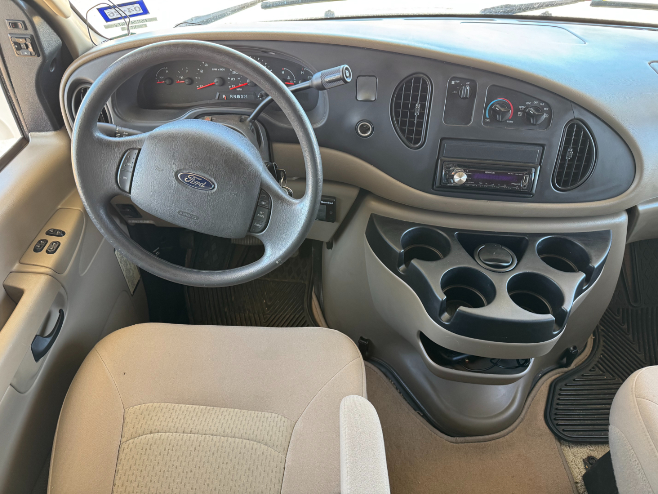 Winnebago Access  2007