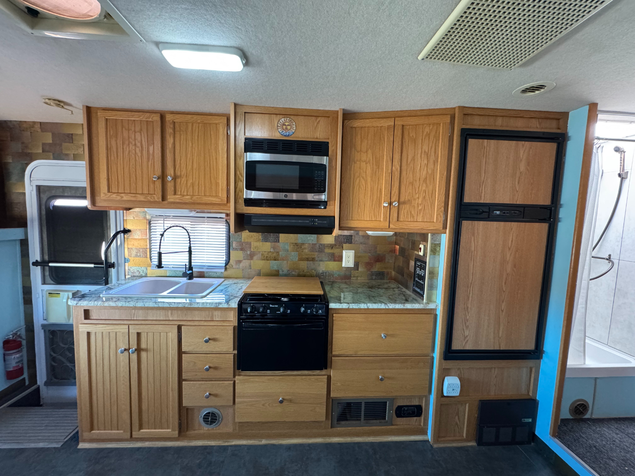 Winnebago Access  2007