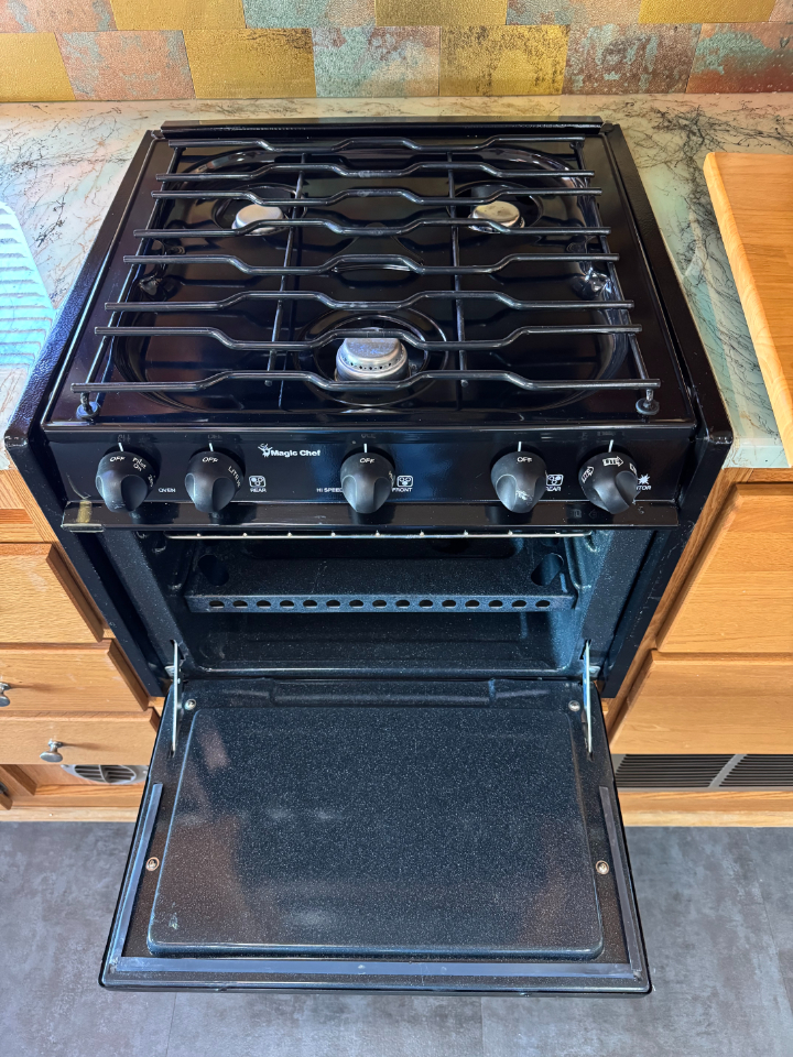 Winnebago Access  2007