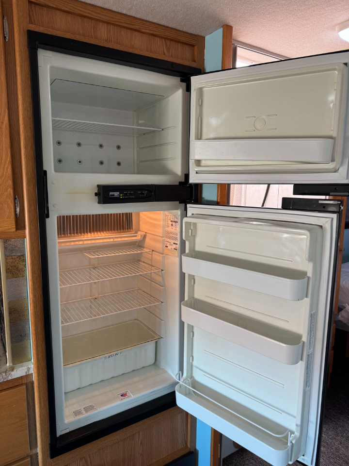 Winnebago Access  2007