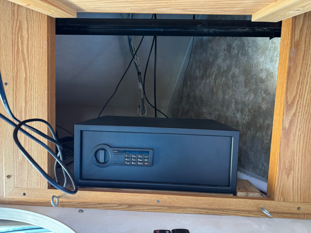 Winnebago Access  2007